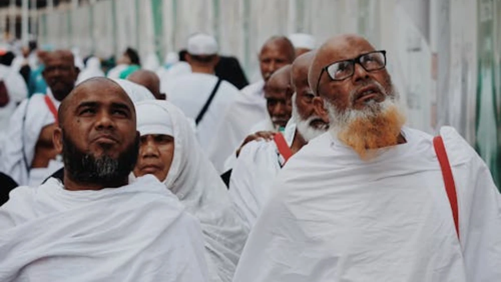 Indian state appoints Hindu officer as Hajj committee CEO; sparks online debate